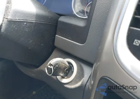 2013 Ram 1500 Big Horn z USA, uszkodzony, nr VIN 1C6RR6LT3DS628562